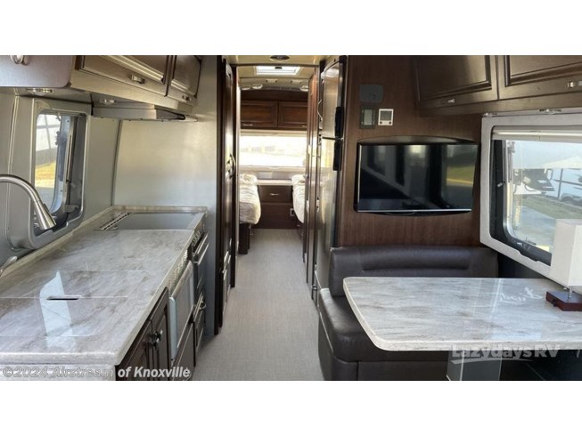 2017 Airstream Classic 30 - Used Travel Trailer For Sale by Airstream of Knoxville in Knoxville, Tennessee