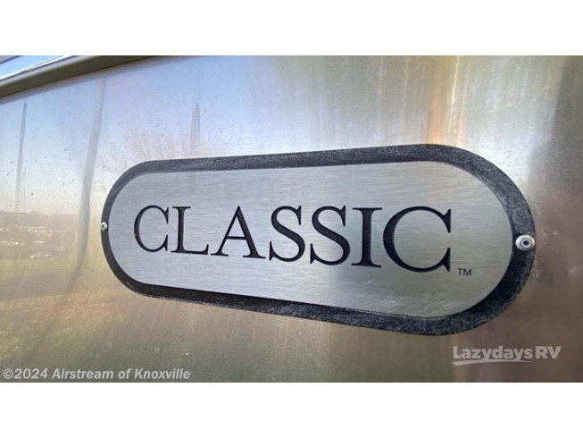 2022 Classic 33FB by Airstream from Airstream of Knoxville in Knoxville, Tennessee
