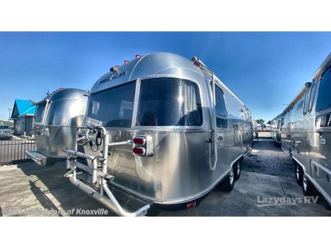 2019 Airstream Flying Cloud 25RBQ - Used Travel Trailer For Sale by Airstream of Knoxville in Knoxville, Tennessee