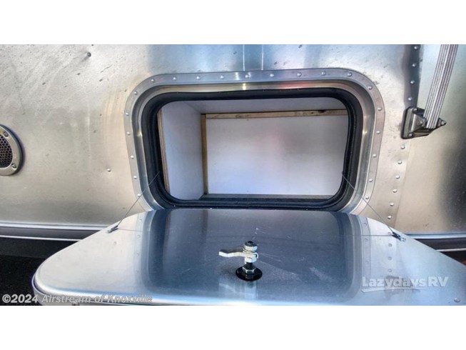 2024 Airstream Trade Wind 25FB - New Travel Trailer For Sale by Airstream of Knoxville in Knoxville, Tennessee