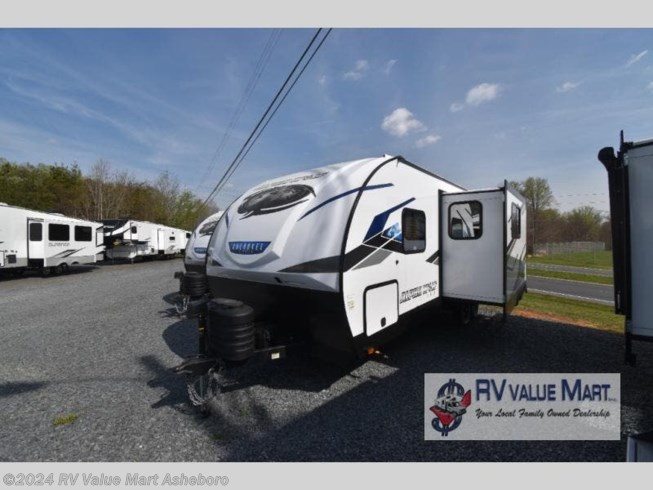 2024 Cherokee Alpha Wolf 23DBH-L by Forest River from RV Value Mart Asheboro in Franklinville, North Carolina