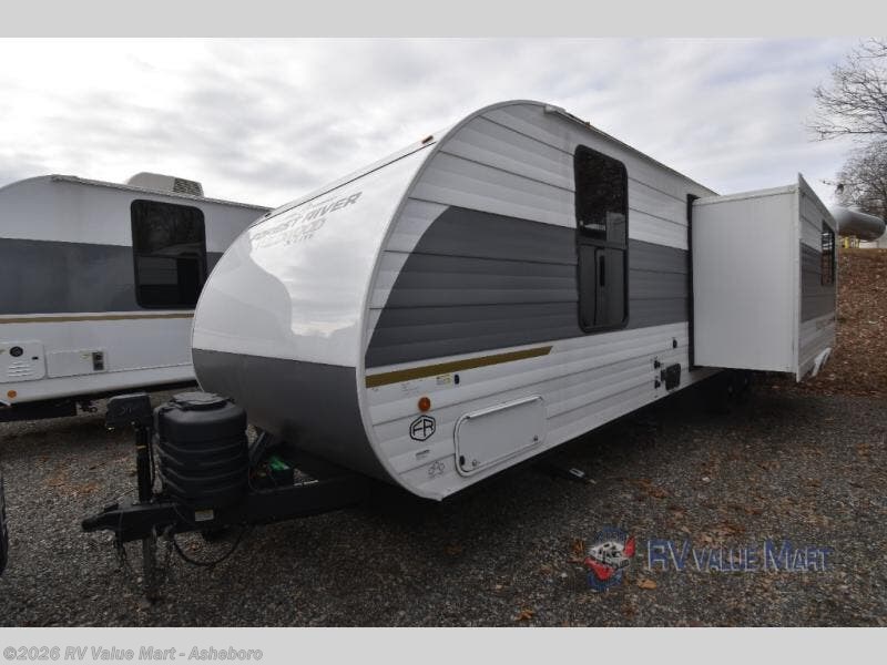 2025 Wildwood X-Lite 22VERANDA by Forest River from RV Value Mart - Asheboro in Franklinville, North Carolina