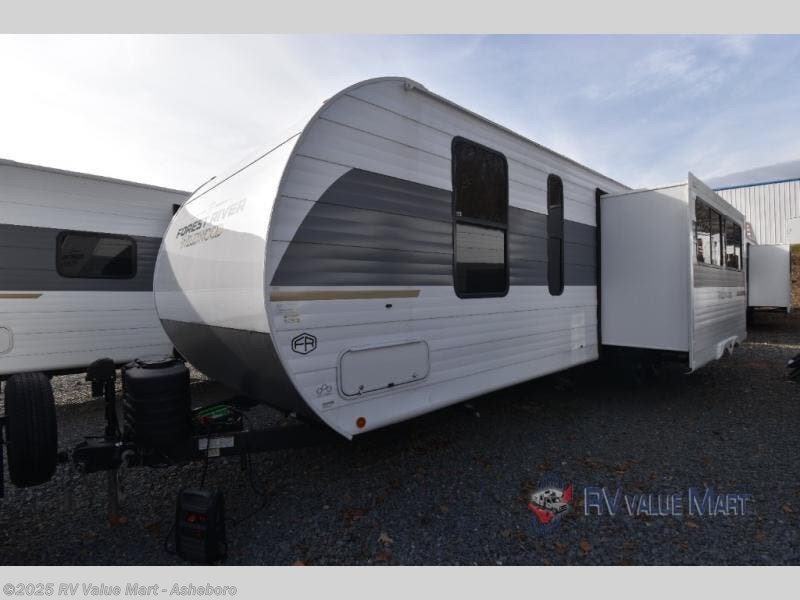 New 2025 Forest River Wildwood 29BDB available in Franklinville, North Carolina