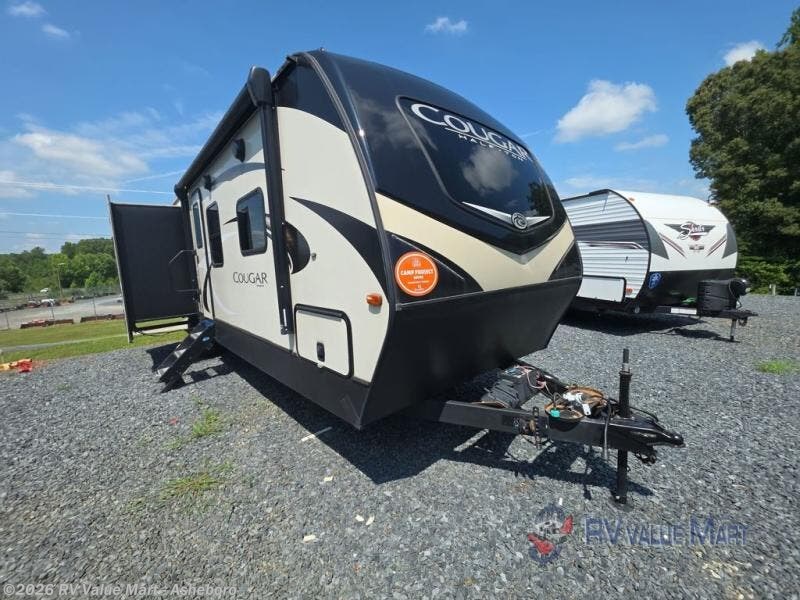 2019 Cougar Half-Ton Series 33MLS by Keystone from RV Value Mart - Asheboro in Franklinville, North Carolina