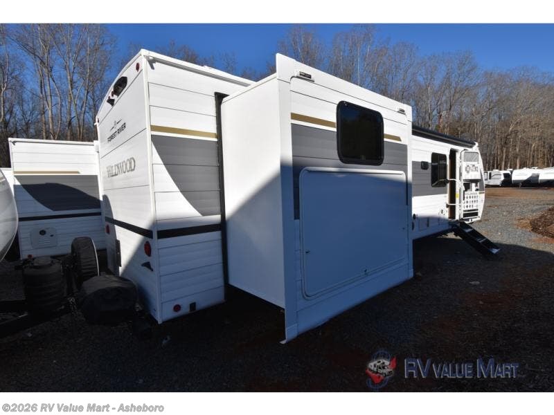 New 2026 Forest River Wildwood 31KQBTS available in Franklinville, North Carolina