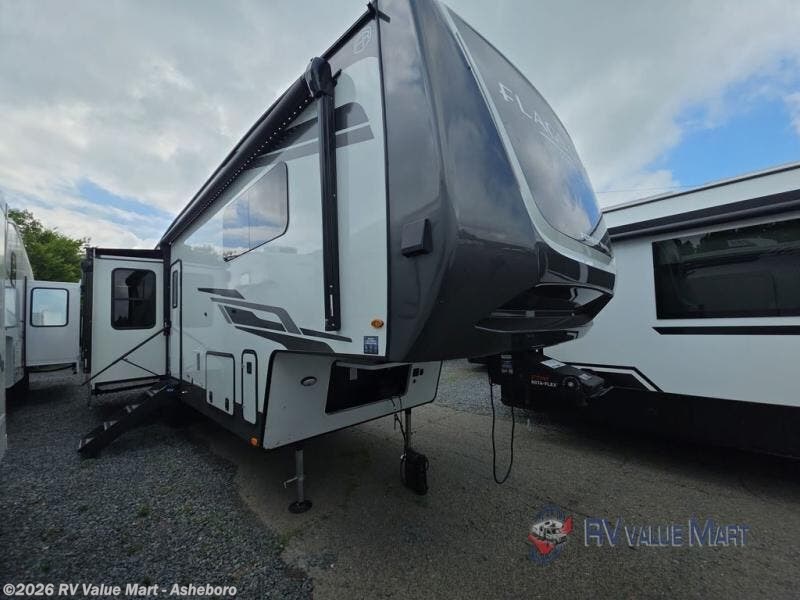2027 Flagstaff Classic F371RK by Forest River from RV Value Mart - Asheboro in Franklinville, North Carolina
