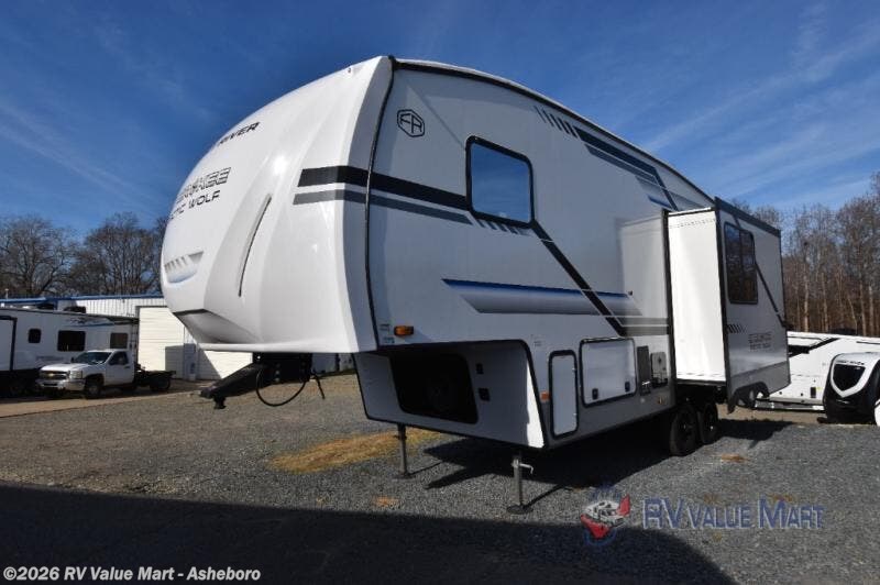 2025 Forest River Cherokee Arctic Wolf 23MLE - New Fifth Wheel For Sale by RV Value Mart - Asheboro in Franklinville, North Carolina