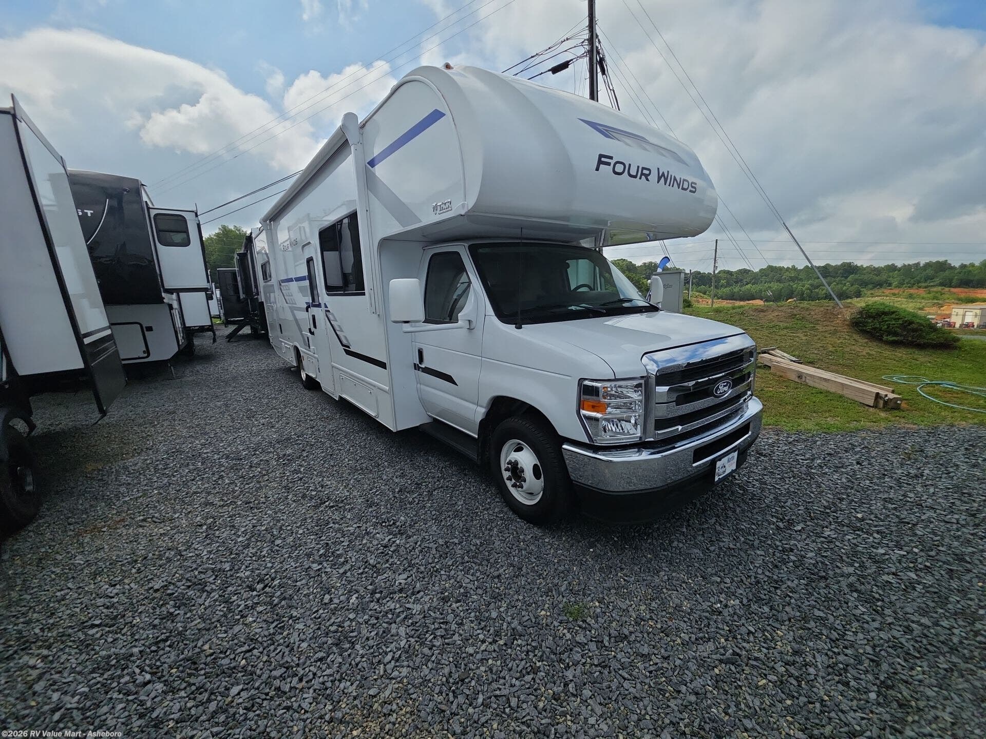 2026 Thor Motor Coach Four Winds 31E - Used Class C For Sale by RV Value Mart - Asheboro in Franklinville, North Carolina