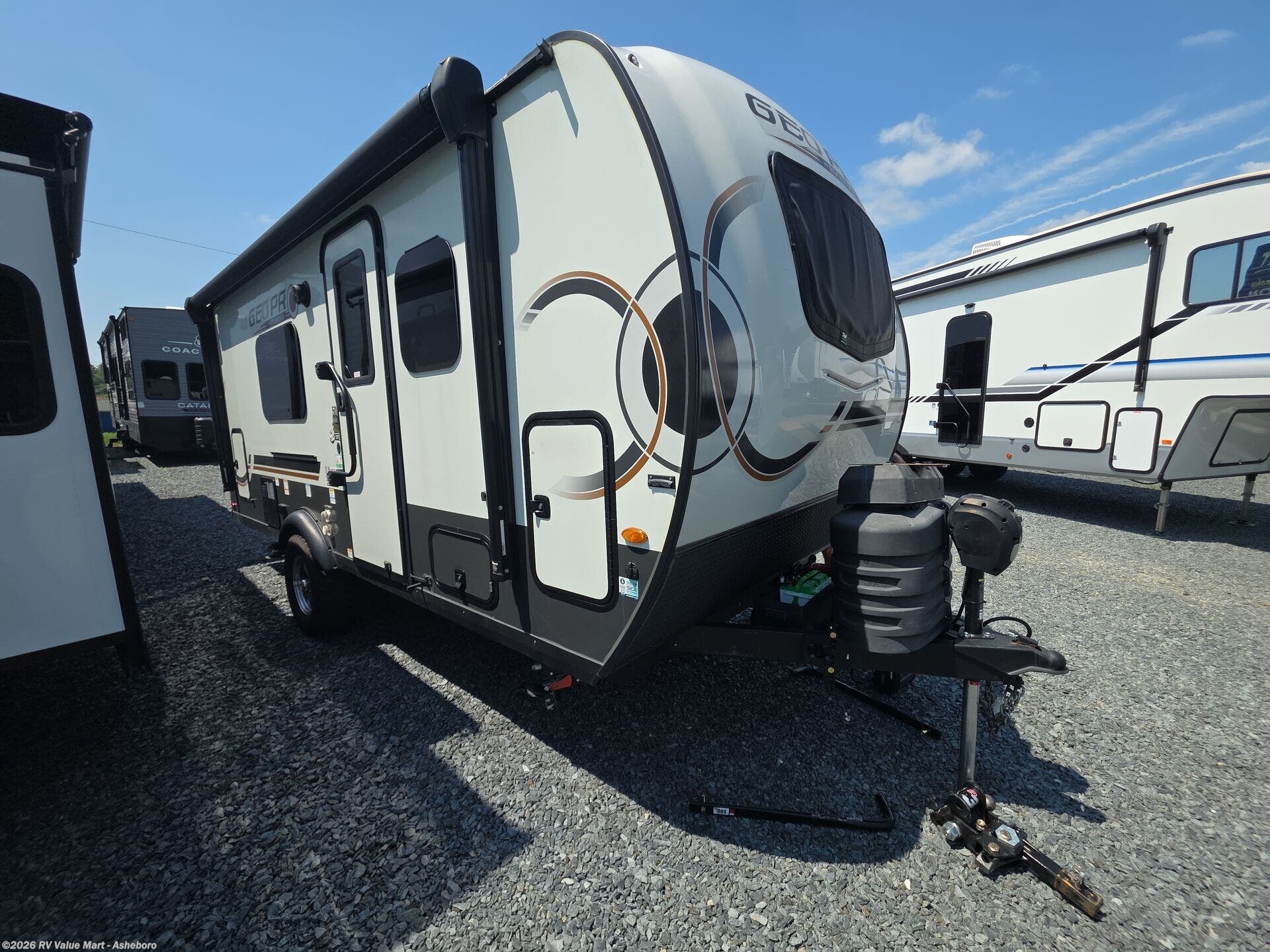 2025 Forest River Rockwood Geo Pro 19FD - Used Travel Trailer For Sale by RV Value Mart - Asheboro in Franklinville, North Carolina