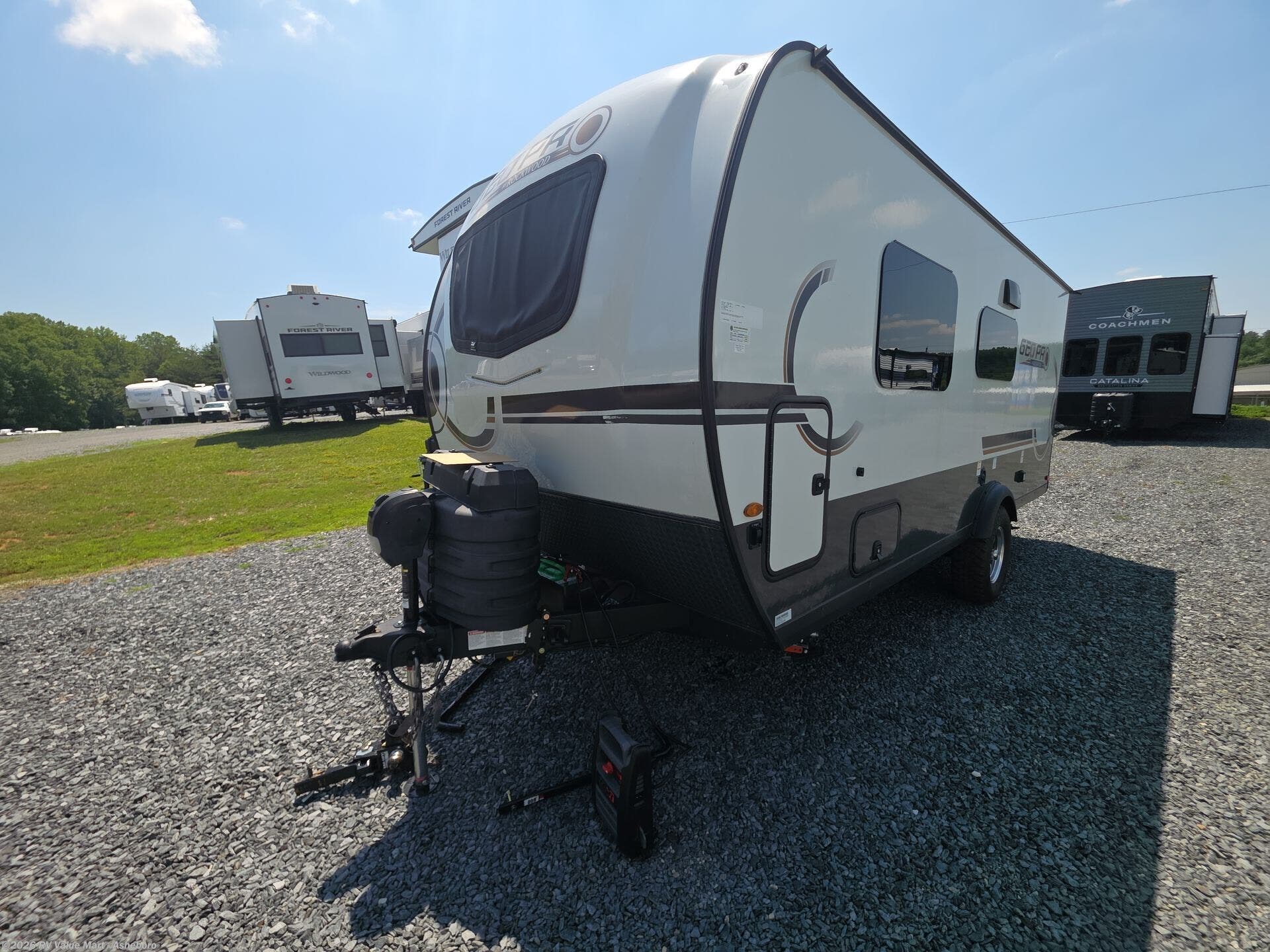 Used 2025 Forest River Rockwood Geo Pro 19FD available in Franklinville, North Carolina