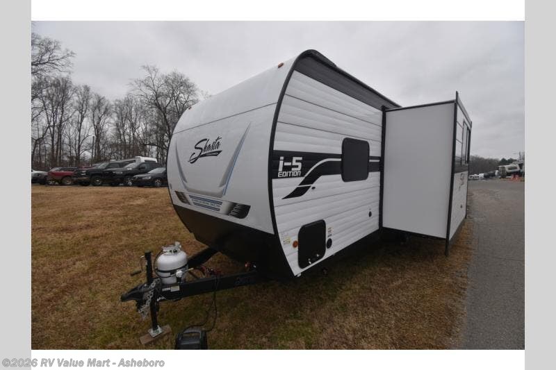 2026 Shasta I-5 Edition 526RBS - New Travel Trailer For Sale by RV Value Mart - Asheboro in Franklinville, North Carolina