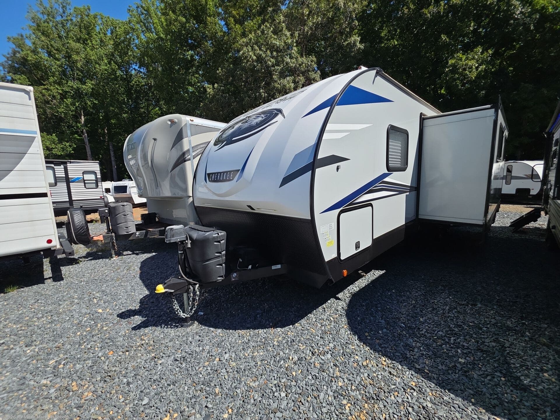 Used 2022 Forest River Cherokee Alpha Wolf 26RBL available in Franklinville, North Carolina