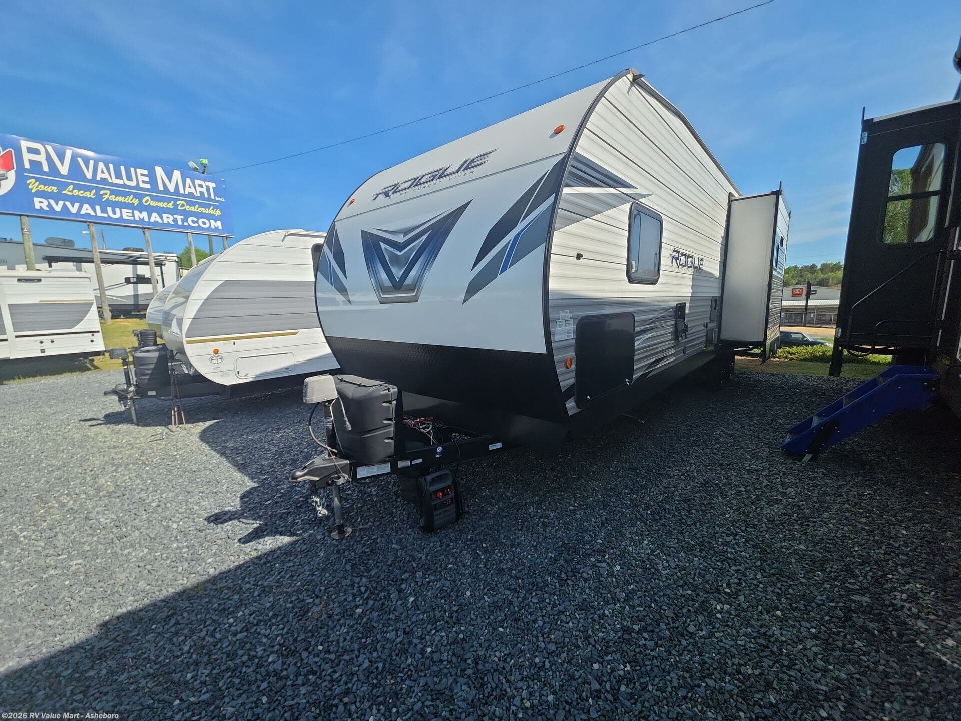 Used 2022 Forest River Vengeance Rogue 26VKS available in Franklinville, North Carolina