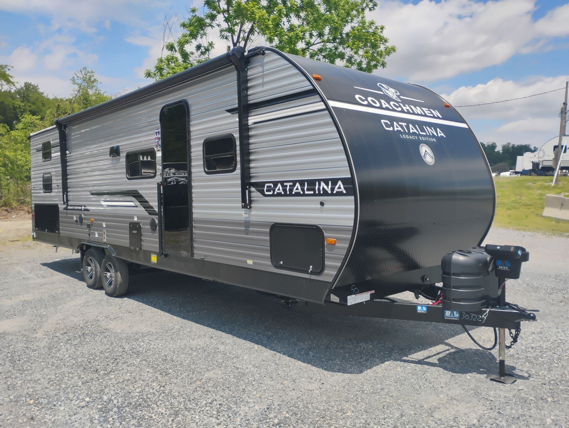 2026 Coachmen Catalina Legacy Edition 293QBCKLE - New Travel Trailer For Sale by RV Value Mart - Asheboro in Franklinville, North Carolina