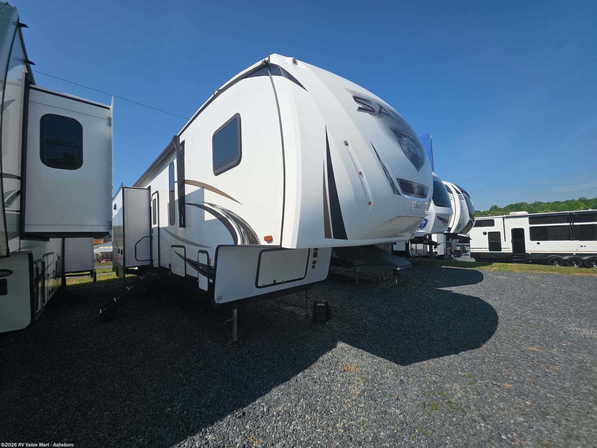 2022 Forest River Sabre 38DBQ - Used Fifth Wheel For Sale by RV Value Mart - Asheboro in Franklinville, North Carolina