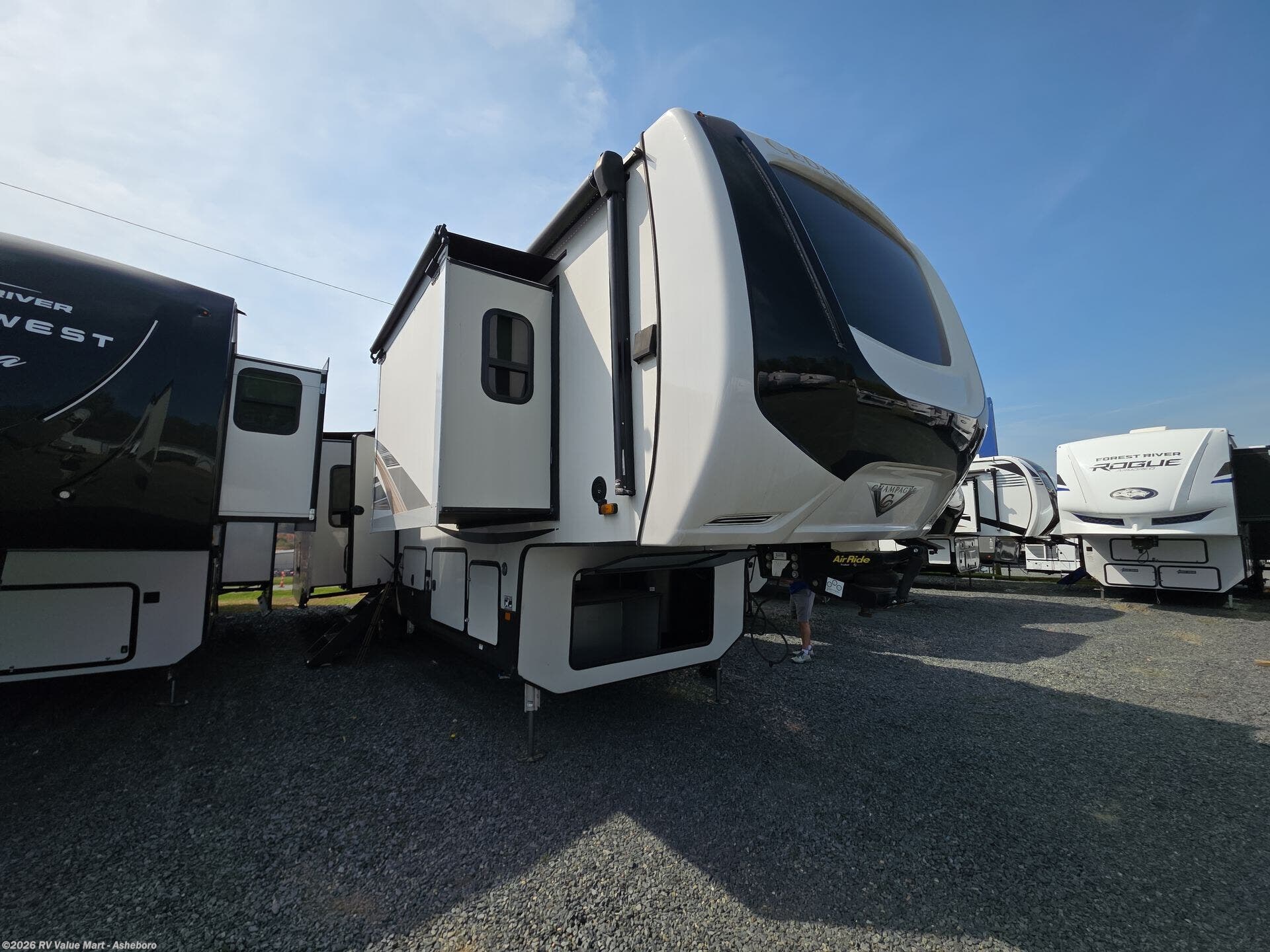 2021 Forest River Cedar Creek Champagne Edition 38EKS - Used Fifth Wheel For Sale by RV Value Mart - Asheboro in Franklinville, North Carolina