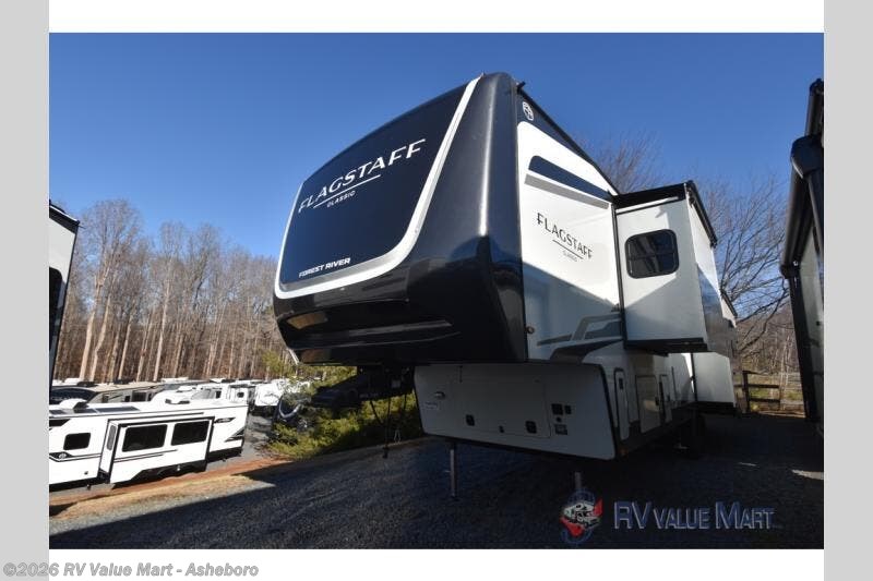2026 Forest River Flagstaff Classic 401CFB - New Fifth Wheel For Sale by RV Value Mart - Asheboro in Franklinville, North Carolina