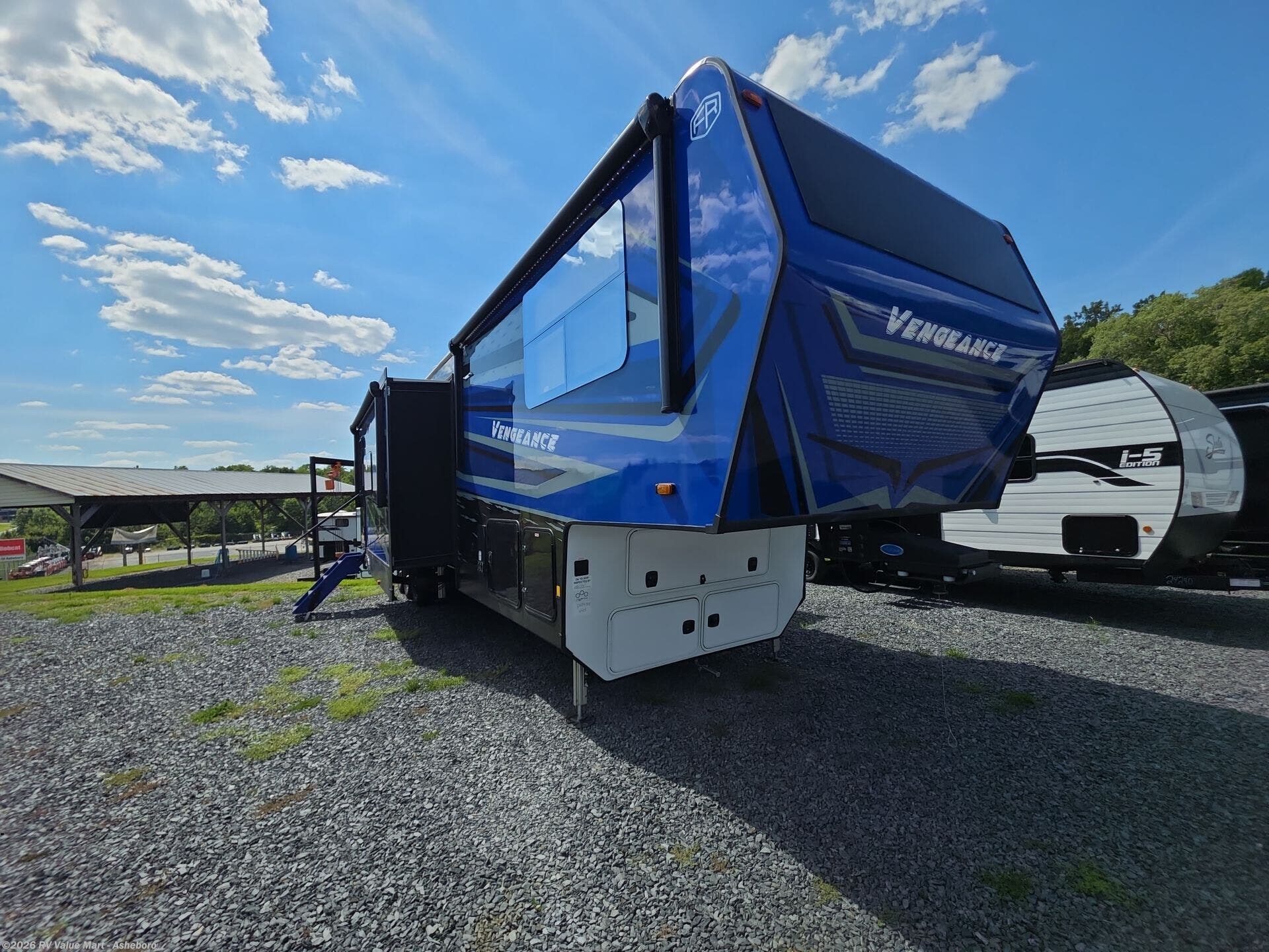 2026 Forest River Vengeance Rogue Armored 4413 - New Fifth Wheel For Sale by RV Value Mart - Asheboro in Franklinville, North Carolina