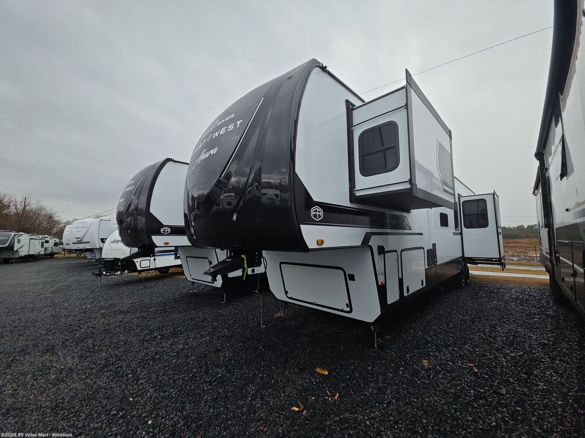 New 2026 East to West Ahara 385DS available in Franklinville, North Carolina