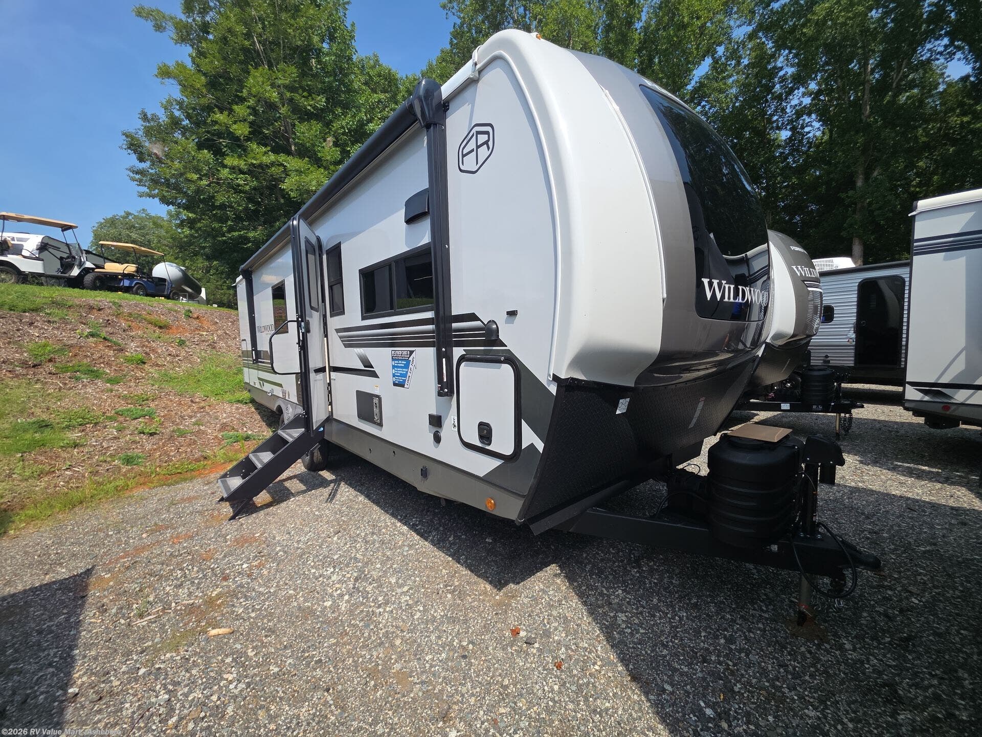 2027 Forest River Heritage Glen 261FKRB - New Travel Trailer For Sale by RV Value Mart - Asheboro in Franklinville, North Carolina