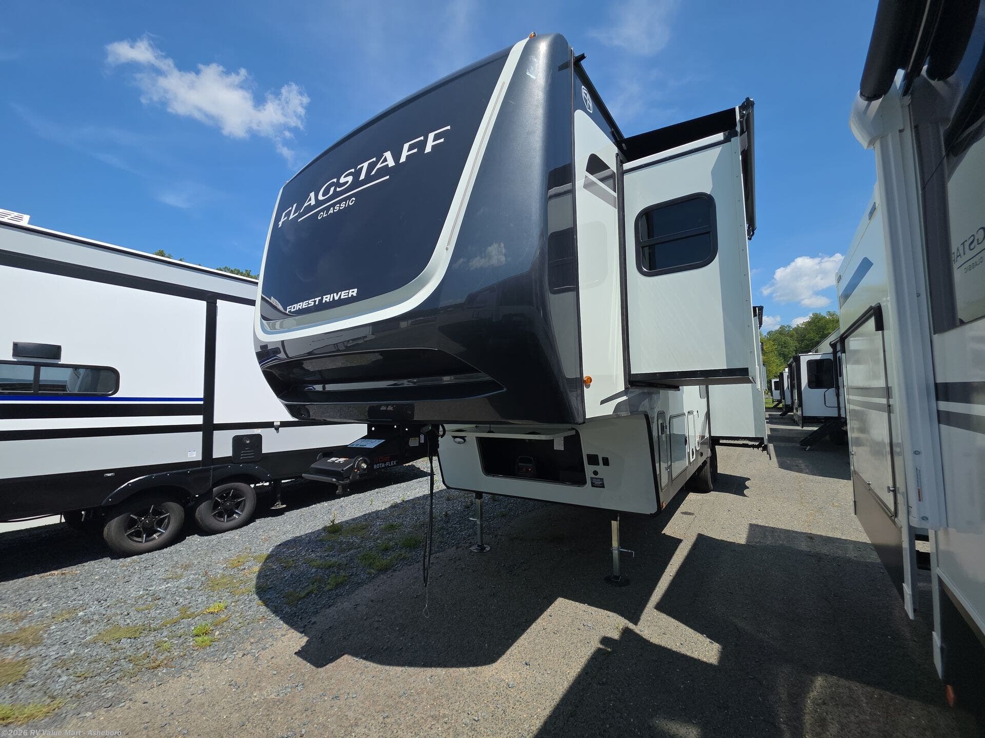 New 2027 Forest River Flagstaff Classic F371RK available in Franklinville, North Carolina