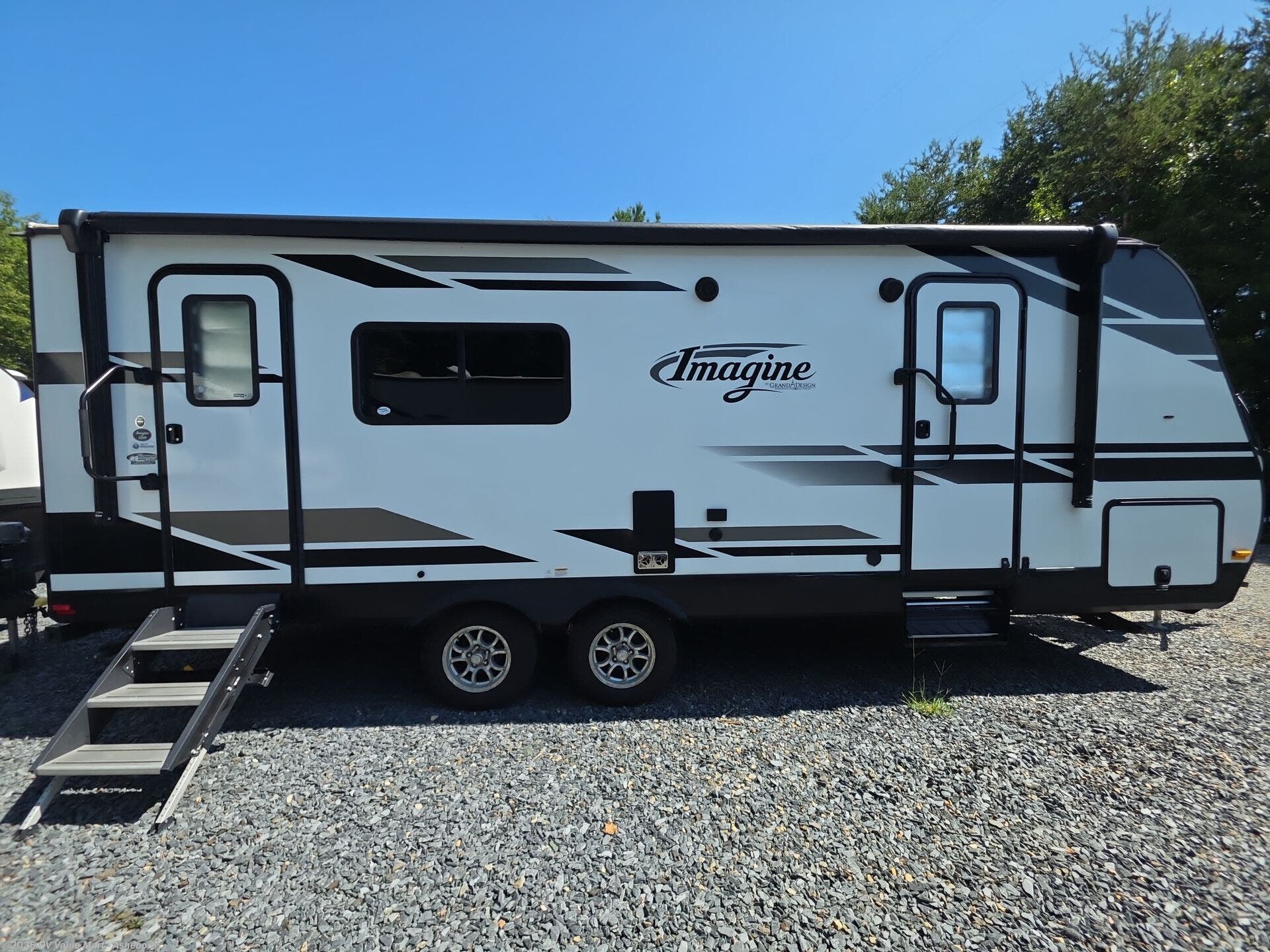 2020 Grand Design Imagine GRAND DESIGN  2250RK - Used Travel Trailer For Sale by RV Value Mart - Asheboro in Franklinville, North Carolina