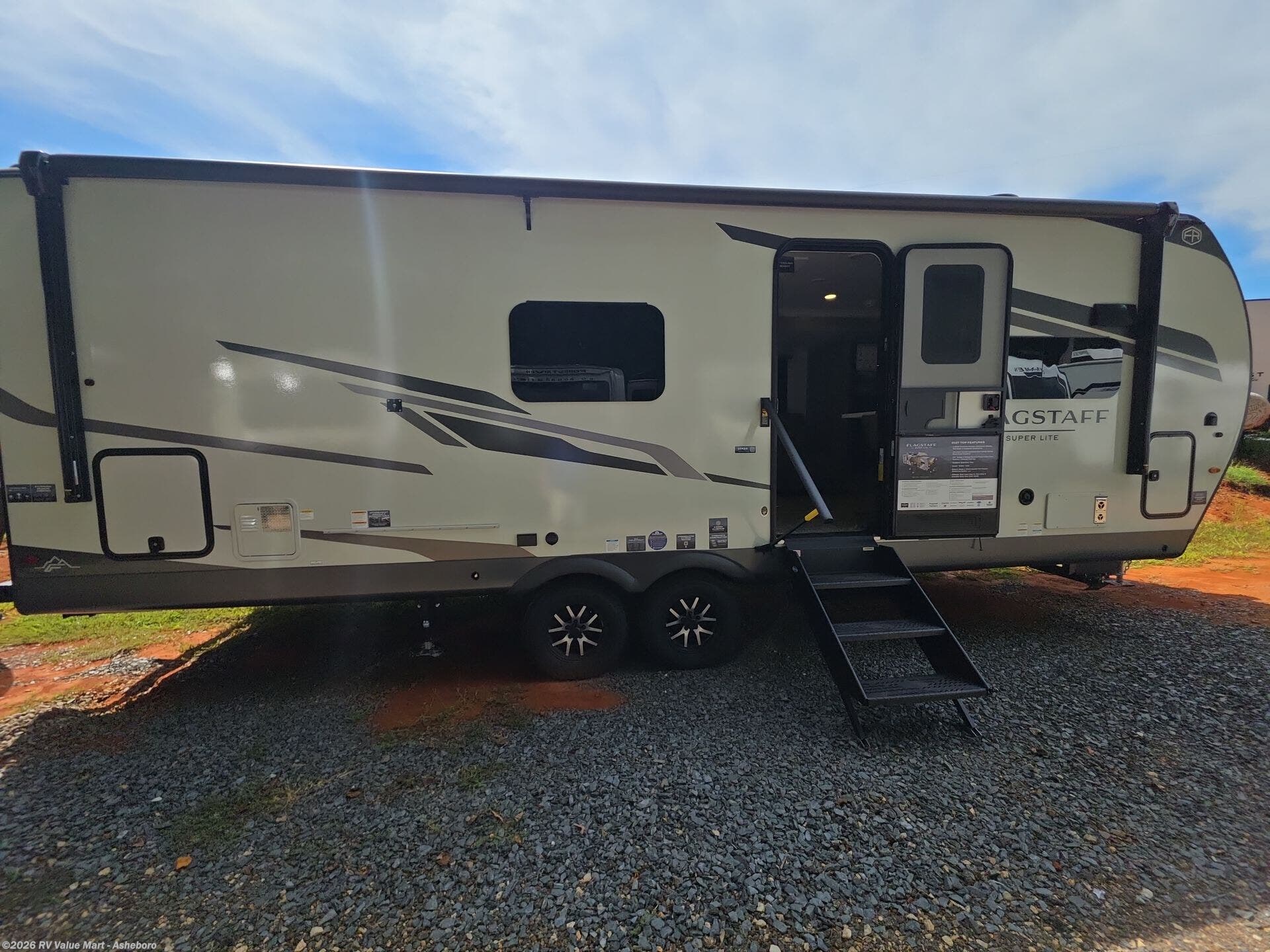 2027 Flagstaff Super Lite 26MBR by Forest River from RV Value Mart - Asheboro in Franklinville, North Carolina