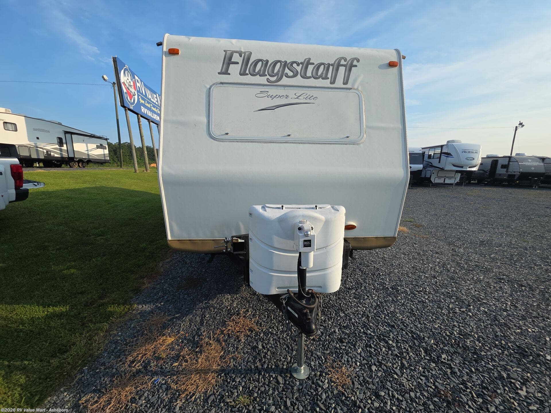 2013 Flagstaff Super Lite 26RLS by Forest River from RV Value Mart - Asheboro in Franklinville, North Carolina