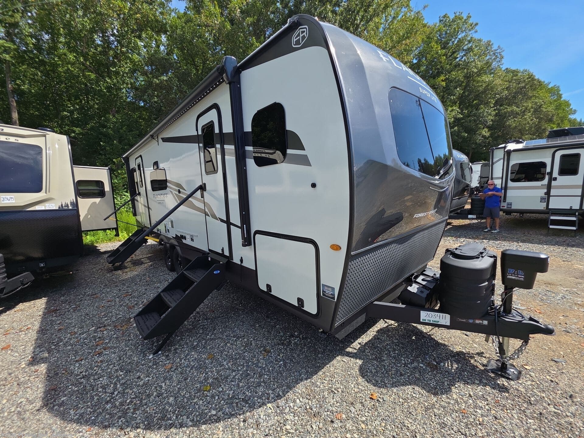 2027 Flagstaff Super Lite 26SRD by Forest River from RV Value Mart - Asheboro in Franklinville, North Carolina
