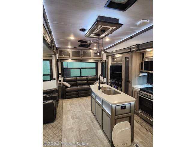 2022 Keystone Montana Legacy - Used Fifth Wheel For Sale by Robert in Pikeville, Kentucky