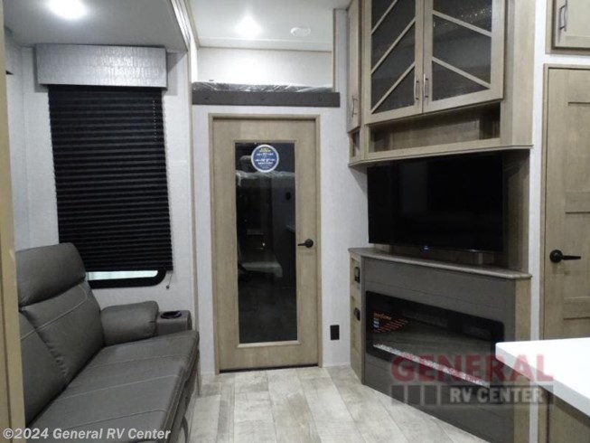 2024 Momentum G-Class 320G by Grand Design from General RV Center in West Chester, Pennsylvania
