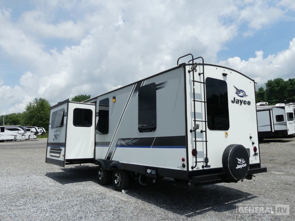 Used 2018 Jayco WHITEHAWK 25FK-1S available in West Chester, Pennsylvania