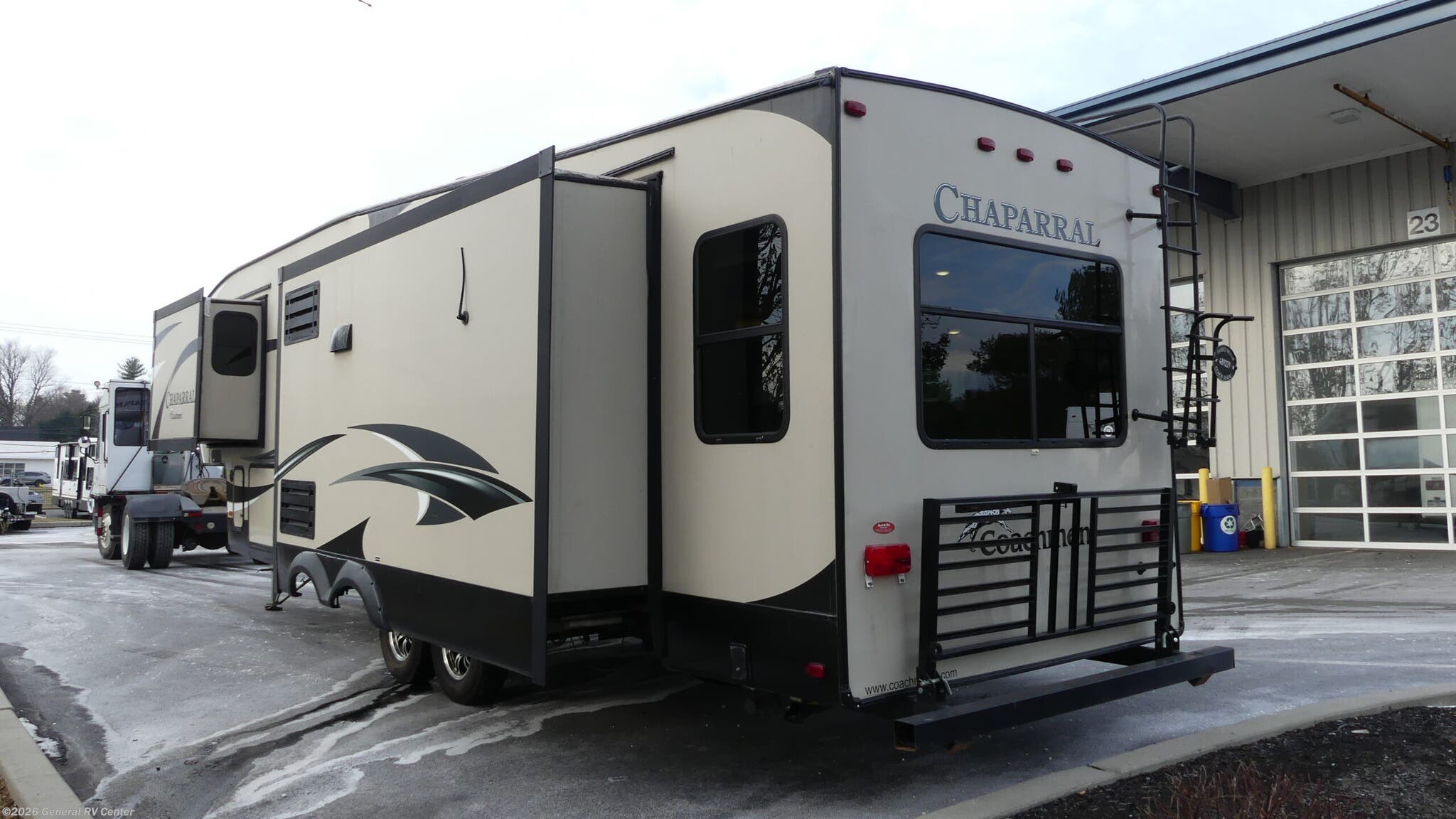 2017 Chaparral 336TSIK by Coachmen from General RV Center in West Chester, Pennsylvania