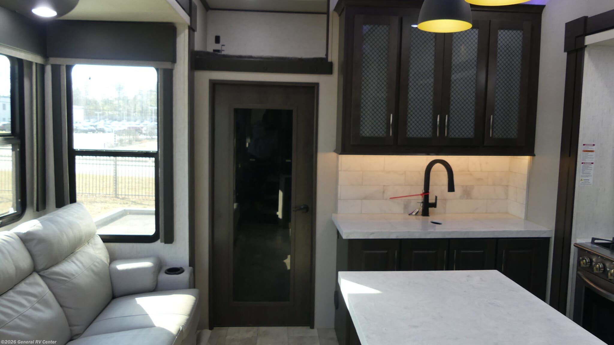 2022 Grand Design Momentum M CLASS 349M - Used Fifth Wheel For Sale by General RV Center in West Chester, Pennsylvania