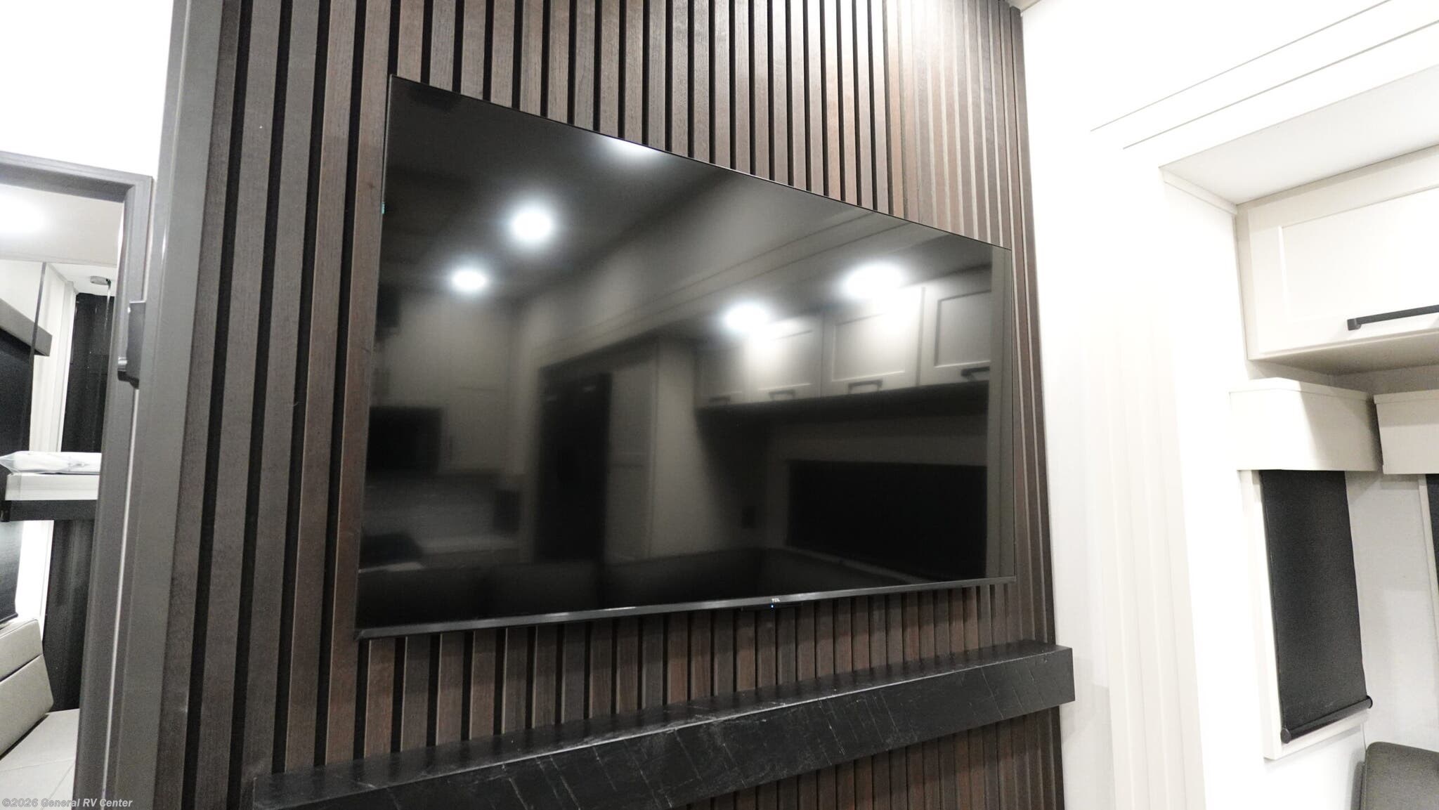 2026 Grand Design SOLITUDE-I 3003RL - New Fifth Wheel For Sale by General RV Center in West Chester, Pennsylvania