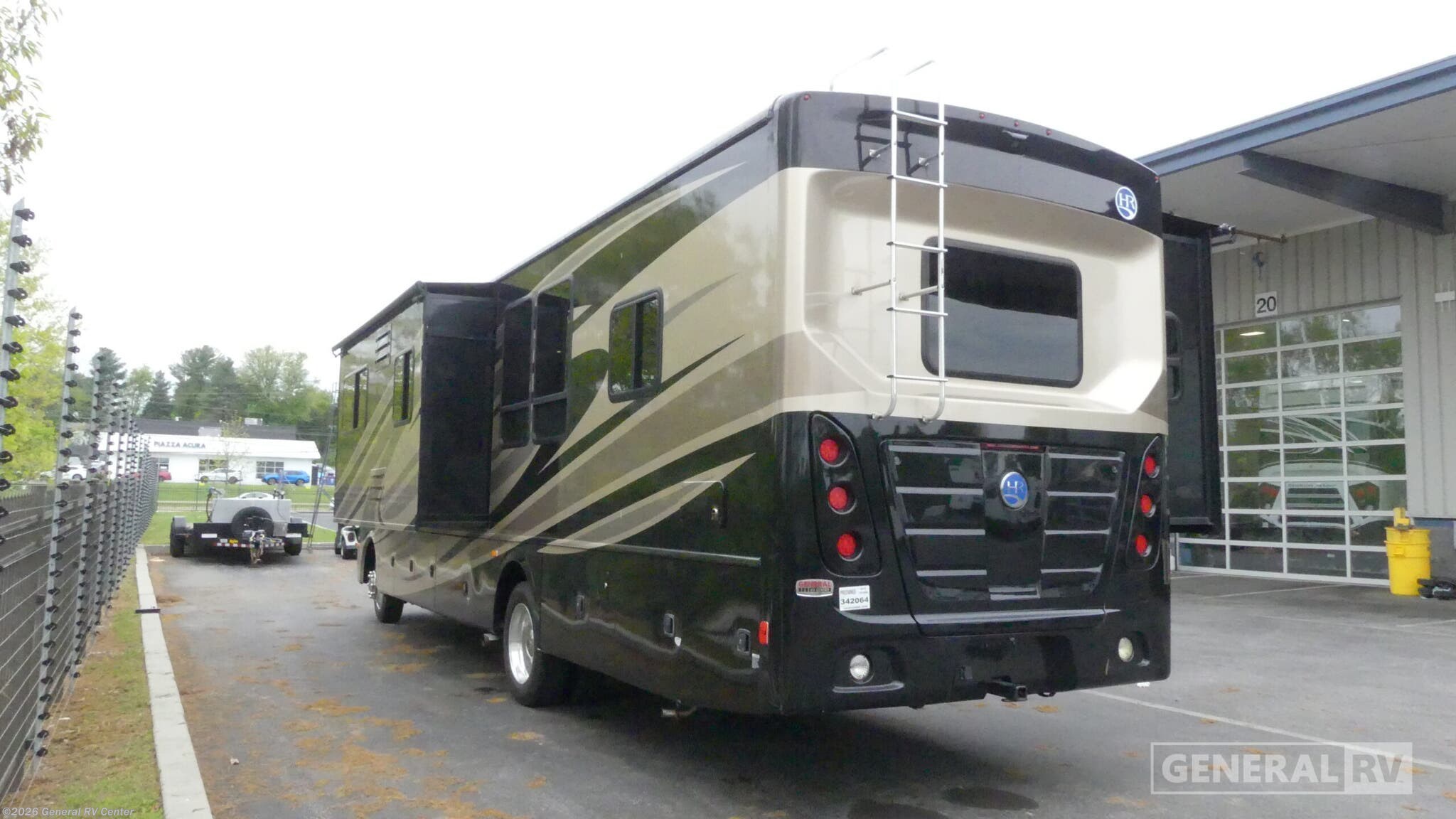 2015 Vacationer 36SBT by Holiday Rambler from General RV Center in West Chester, Pennsylvania