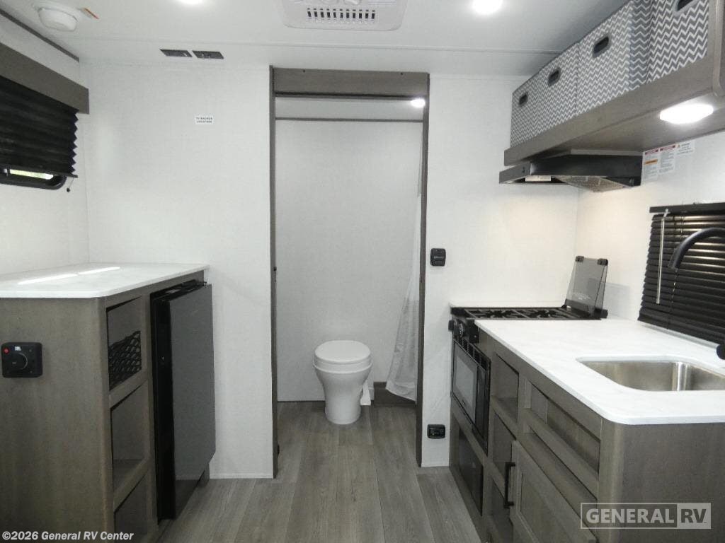 2026 Grand Design TRANSCEND-ONE 131DL - New Travel Trailer For Sale by General RV Center in West Chester, Pennsylvania