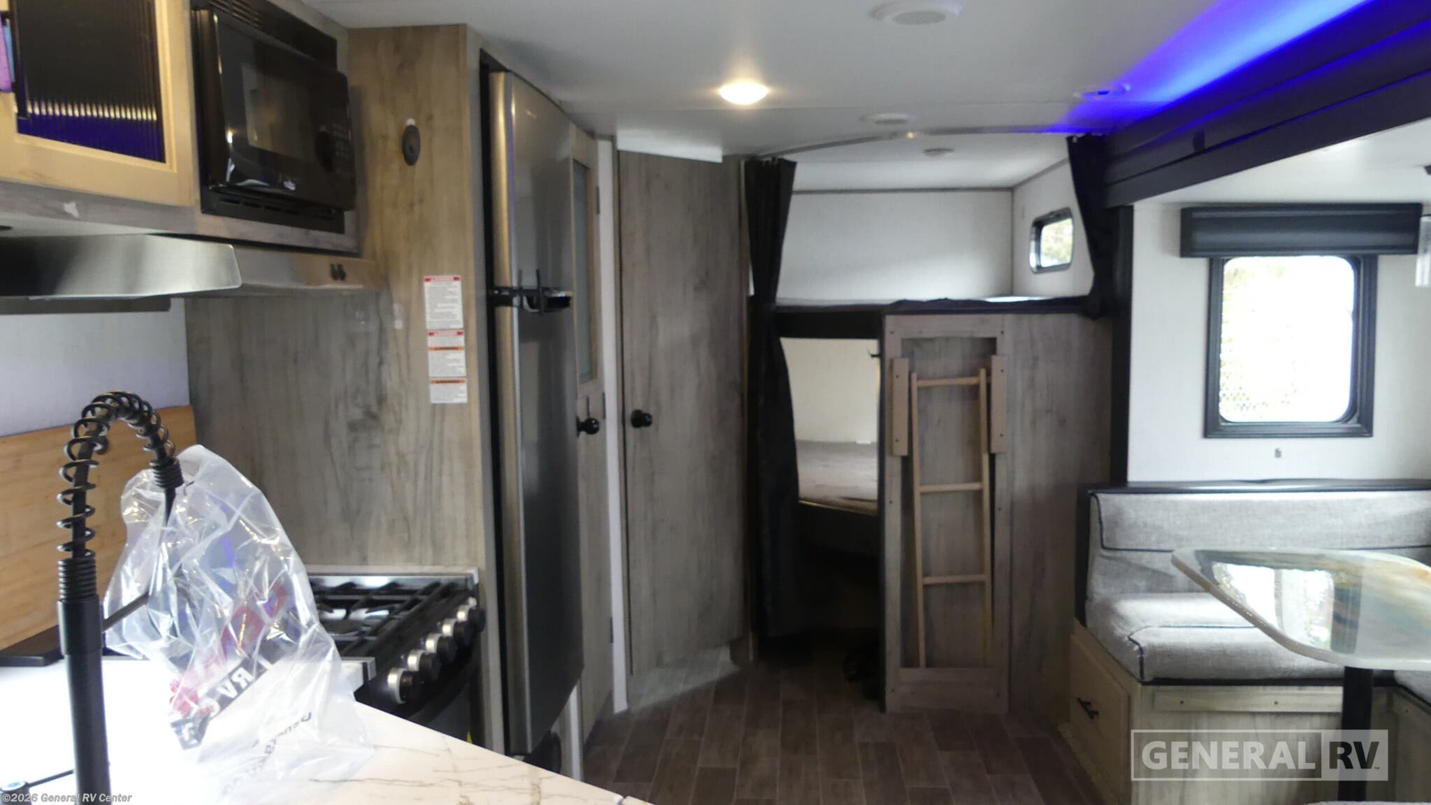 2022 Forest River Cherokee Alpha Wolf 26DBH-L - Used Travel Trailer For Sale by General RV Center in West Chester, Pennsylvania