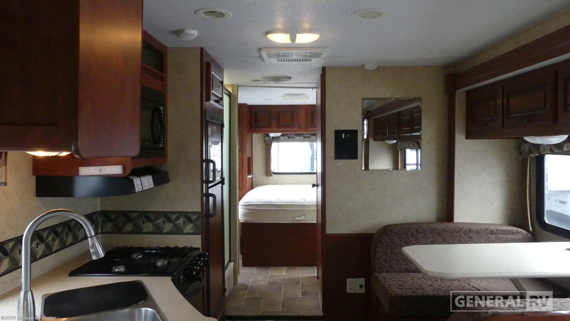 2013 Forest River Sunseeker 3100SS - Used Class C For Sale by General RV Center in West Chester, Pennsylvania