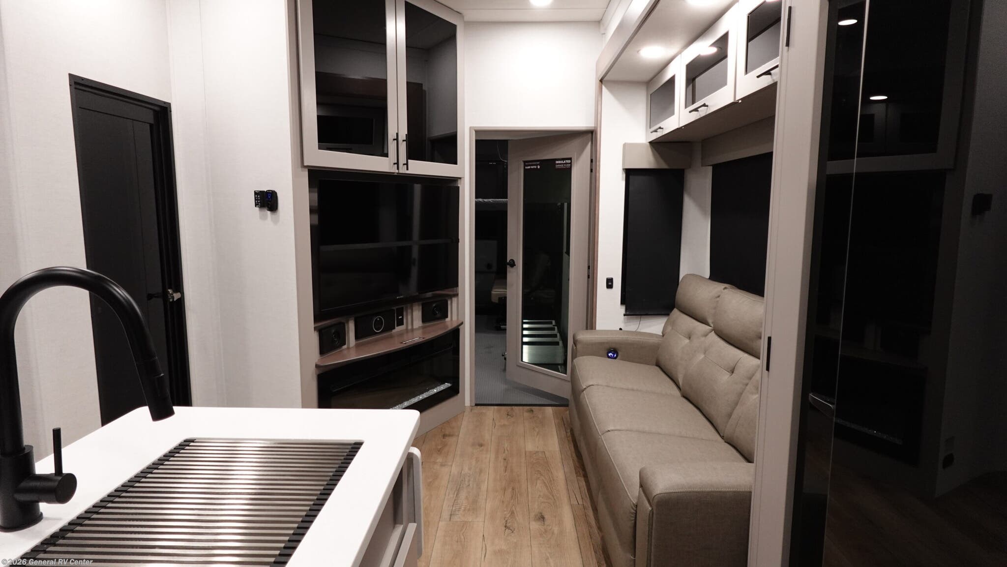 2026 Alliance RV Valor 42V14 - New Fifth Wheel For Sale by General RV Center in West Chester, Pennsylvania