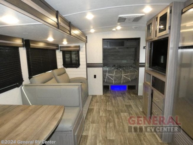 2022 Sunset Trail SS253RB by CrossRoads from General RV Center in Fort Pierce, Florida