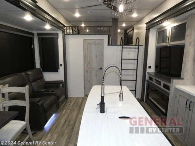 2024 Avalanche 390DS by Keystone from General RV Center in Fort Pierce, Florida