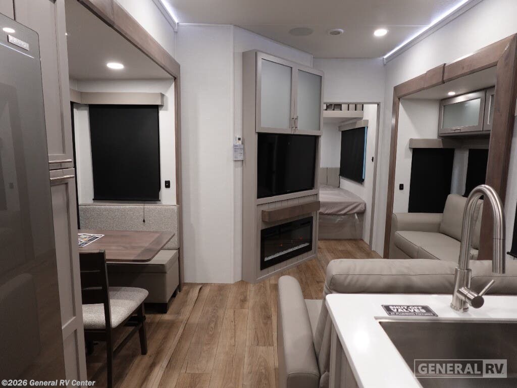 2025 Avenue 38DBL by Alliance RV from General RV Center in Fort Pierce, Florida