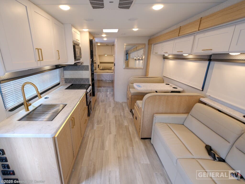 2026 Thor Motor Coach Four Winds 31H - New Class C For Sale by General RV Center in Fort Pierce, Florida
