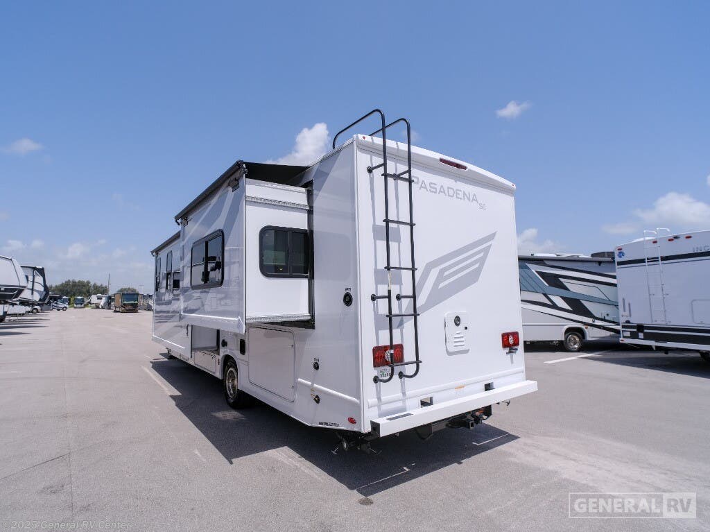 2026 Pasadena SE29 by Thor Motor Coach from General RV Center in Fort Pierce, Florida