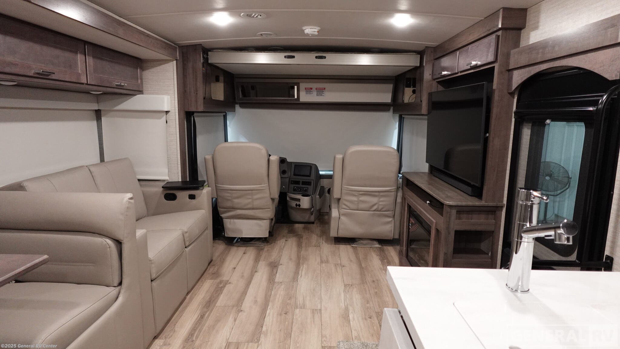 New 2026 Winnebago Forza 34T available in Fort Pierce, Florida