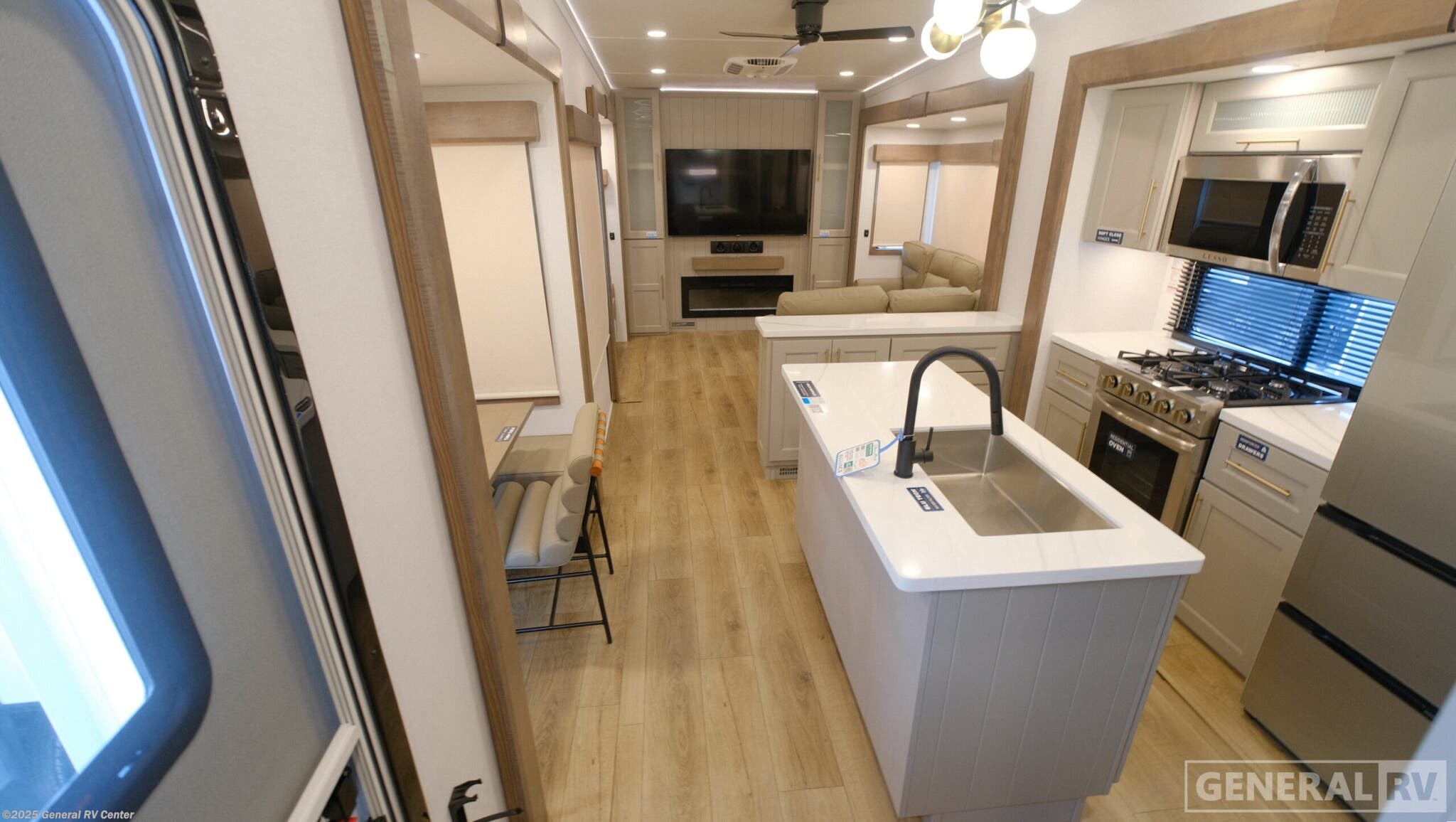 2026 Alliance RV Paradigm 375RD - New Fifth Wheel For Sale by General RV Center in Fort Pierce, Florida