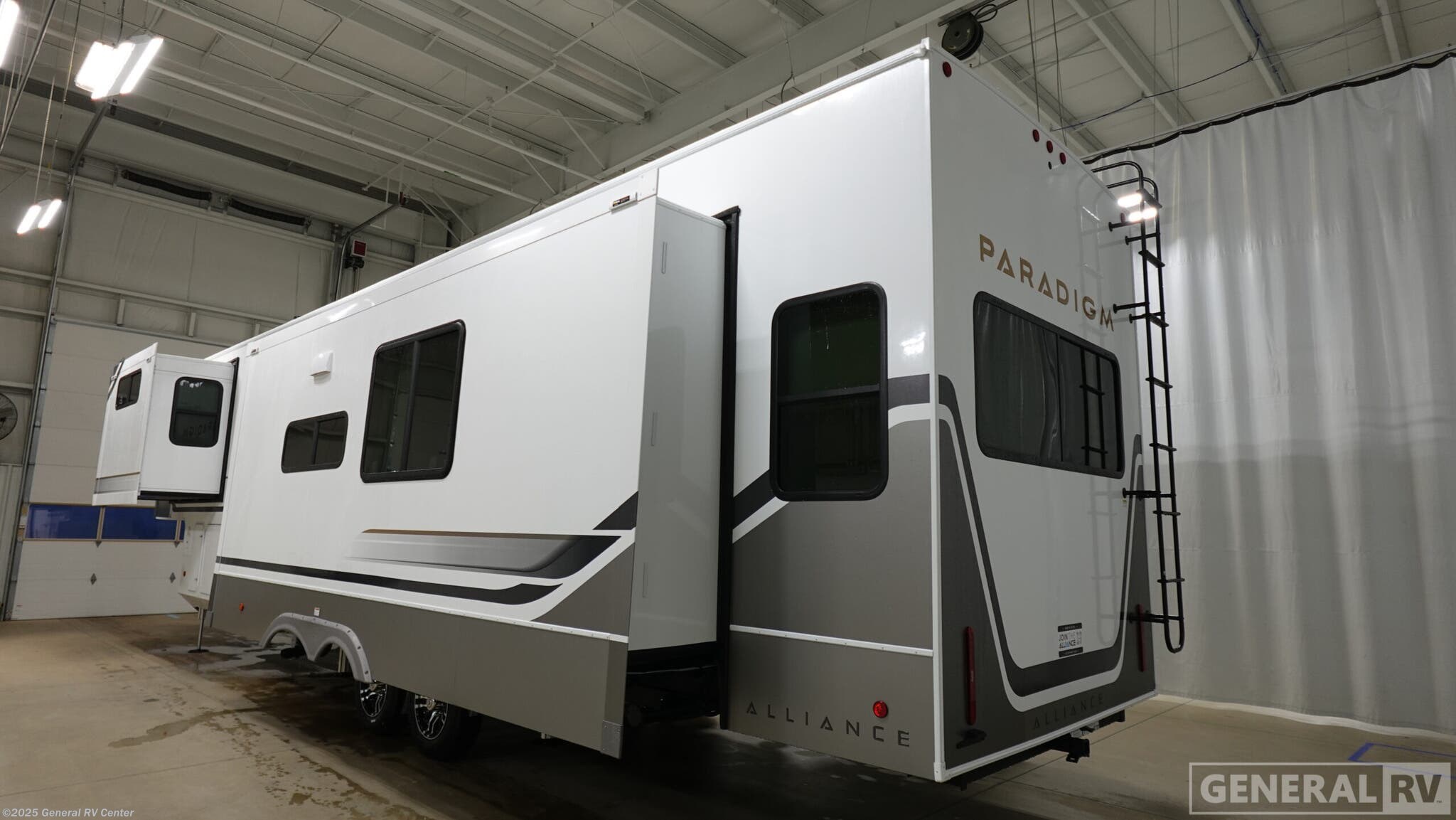 2026 Paradigm 388SP by Alliance RV from General RV Center in Fort Pierce, Florida