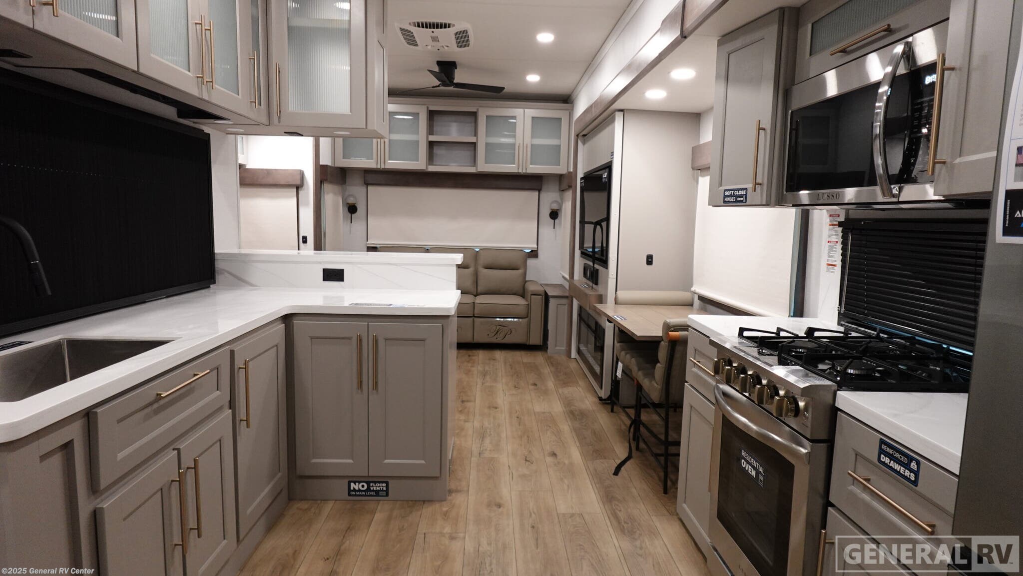 2026 Alliance RV Paradigm 388SP - New Fifth Wheel For Sale by General RV Center in Fort Pierce, Florida