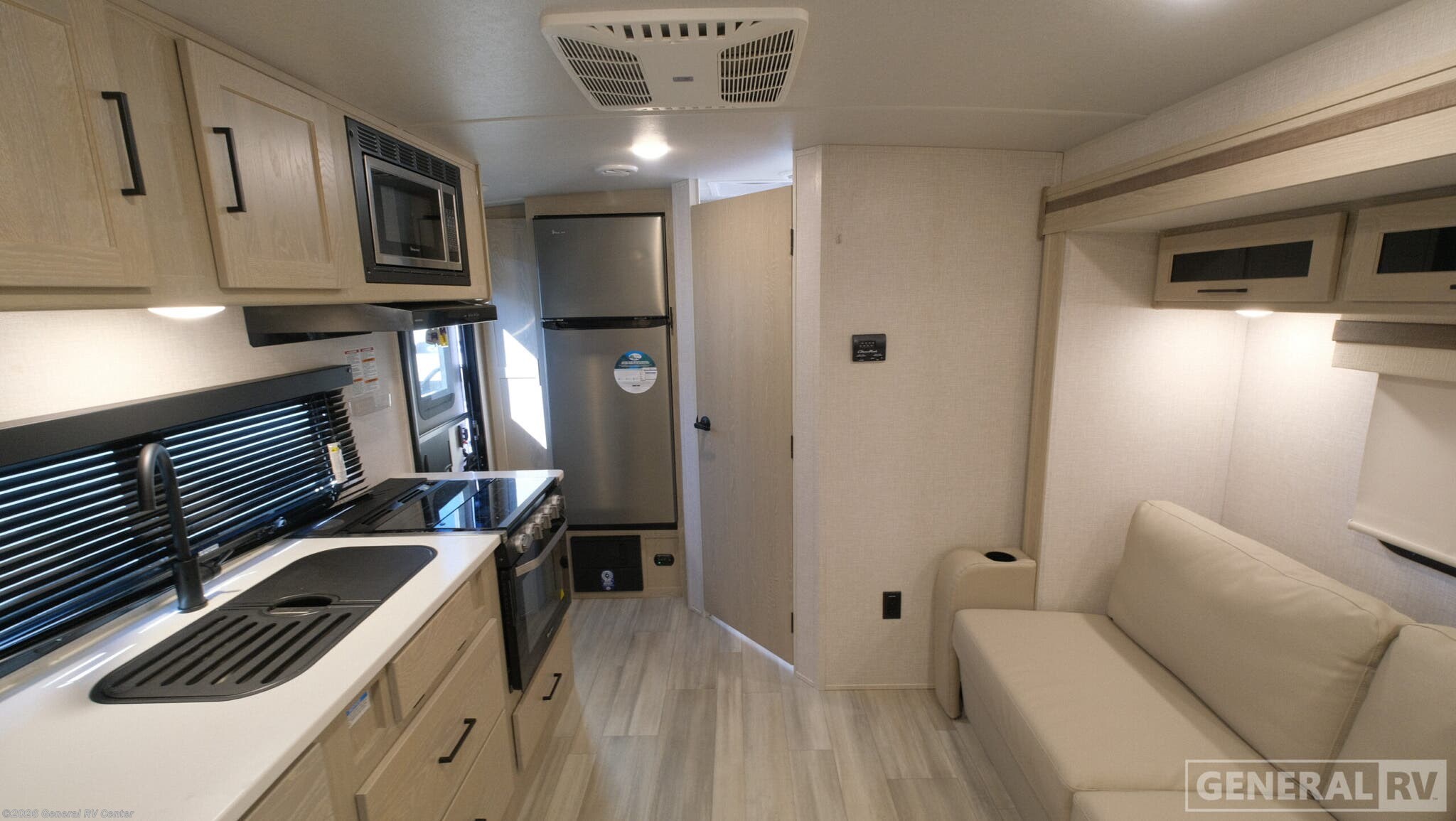 2023 Forest River Rockwood 2109S - Used Travel Trailer For Sale by General RV Center in Fort Pierce, Florida